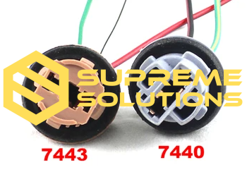 Automotive Socket 7440 (W21W) — Single Contact | Wedge Type